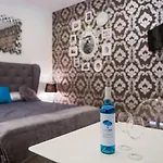 Lägenhet Parking, Ac, 2 Bedroom Design Flat In The Center Budapest